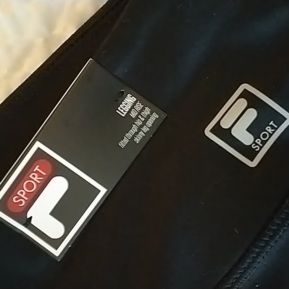 FILA MID RISE LEGGINGS SIZE MEDIUM NWT - Picture 7 of 8